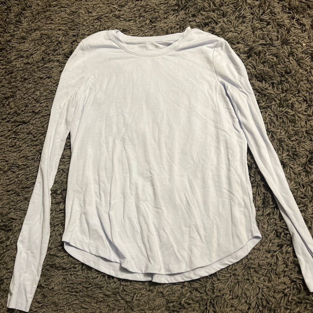 Light Long Sleeve Crew Shirt.